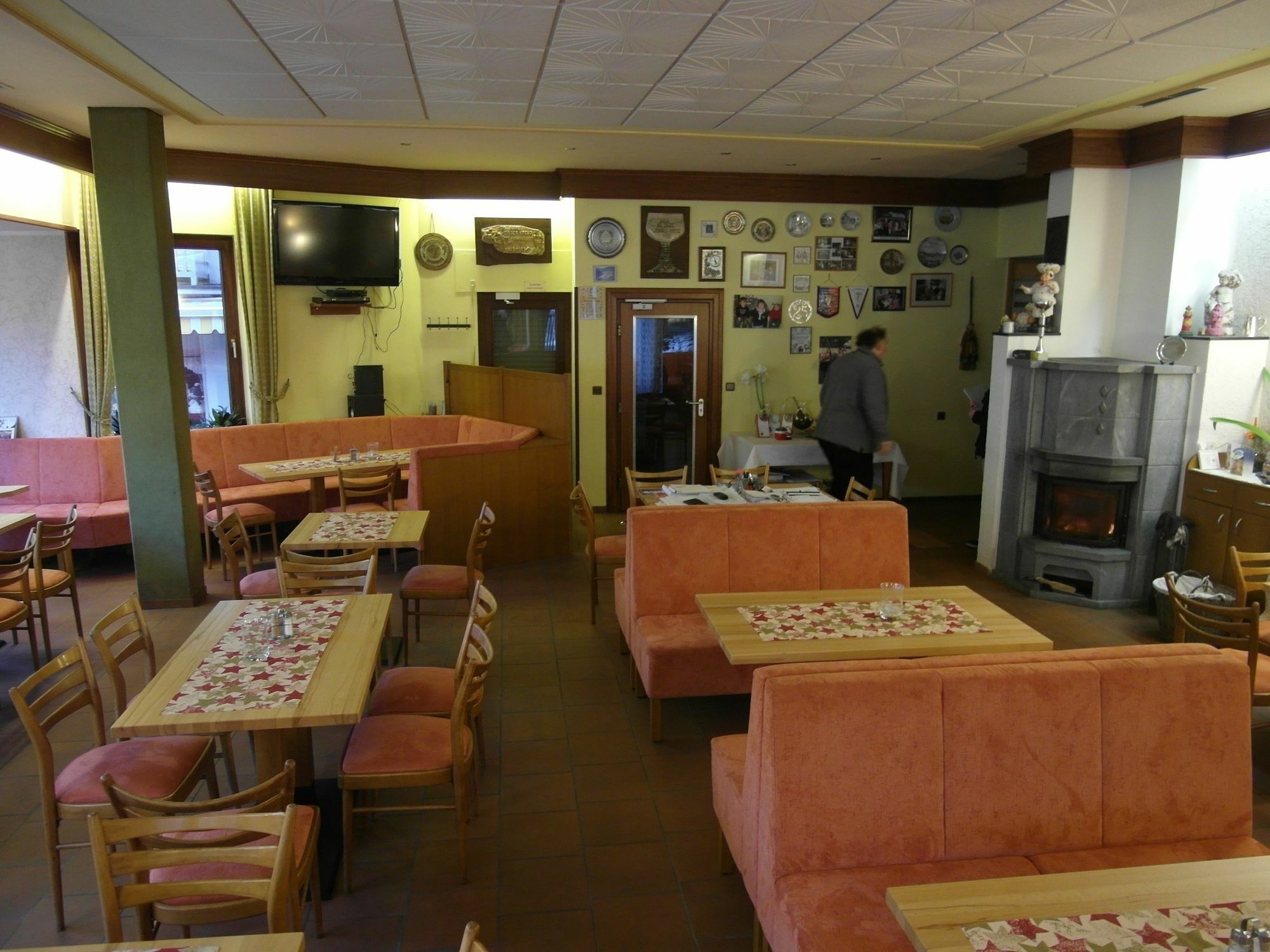 Hotel Zum Weissen Kreuz Altenahr Exterior foto